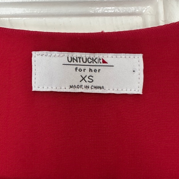 UNtuckit for Her Women's Red Satin V Neck Dress Malorie size XS Extra Small - Picture 4 of 10